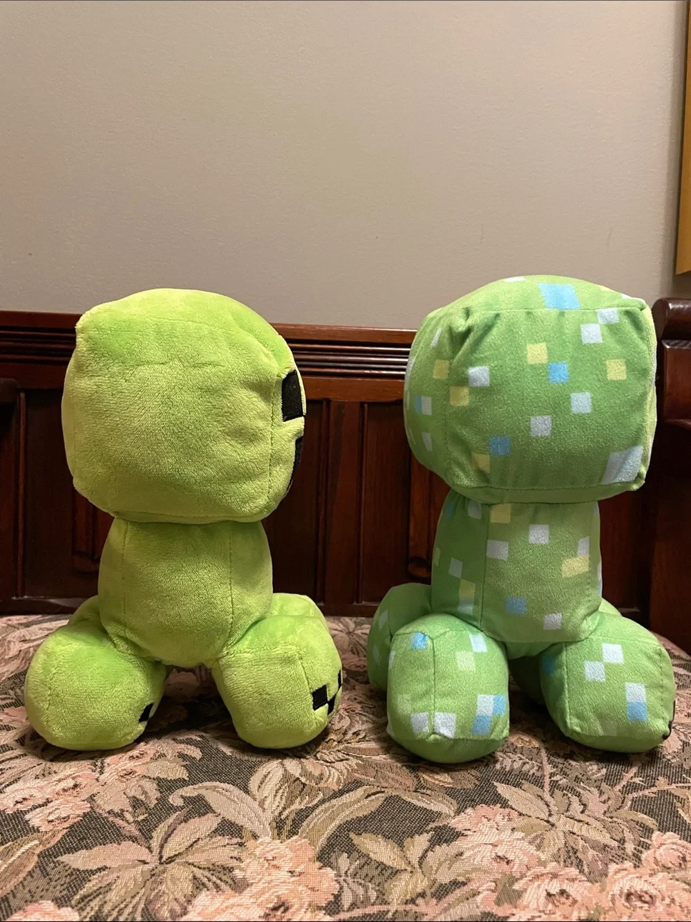 2 Minecraft Green Pixel Creeper Plush Toy